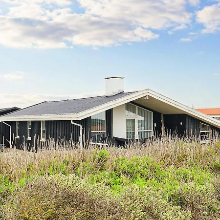 Holiday home Iv
